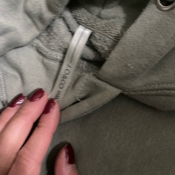 🤍3/35 sage green hoodie - Picture 3 of 4